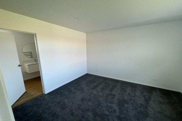 Photo of property in 1 Wheeler Place, Upper Vogeltown, New Plymouth, 4310