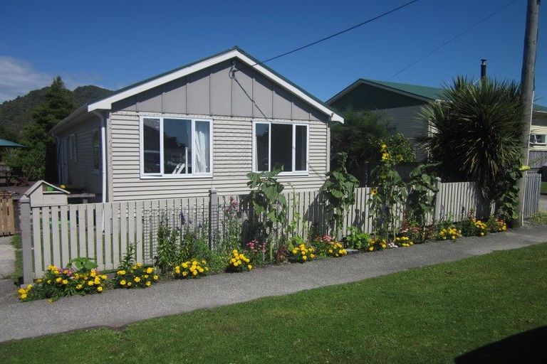Photo of property in 39 Sturge Street, Cobden, Greymouth, 7802