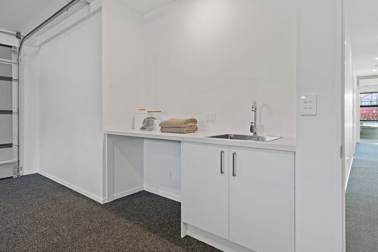 Photo of property in 4 Barnfields Close, Halswell, Christchurch, 8025