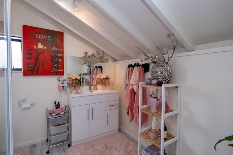 Photo of property in 85 Cumberland Street, Welbourn, New Plymouth, 4312