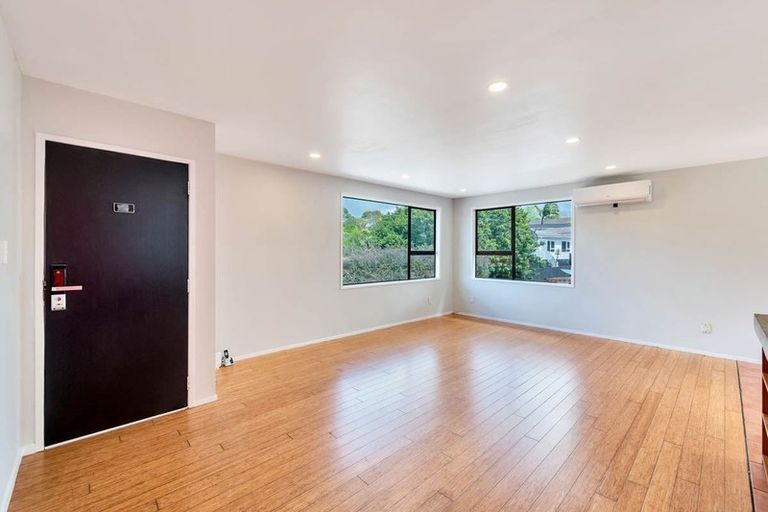 Photo of property in 28 Cranston Street, Torbay, Auckland, 0632