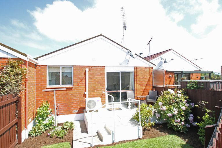 Photo of property in 5b Kent Place, Mosgiel, 9024