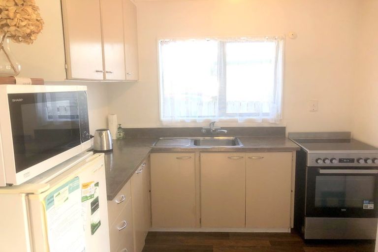 Photo of property in 16 Holt Place, Waipukurau, 4200