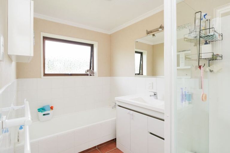 Photo of property in 73 Flora Road East, Makarewa, Invercargill, 9876