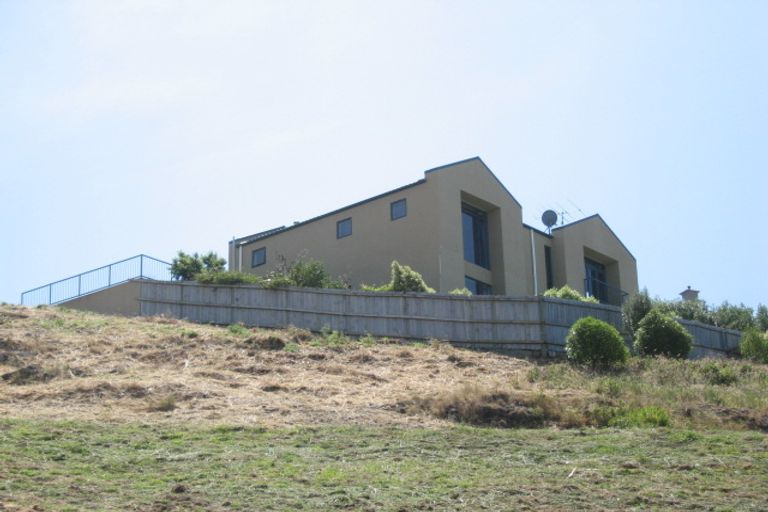 Photo of property in 23 Challenger Lane, Redcliffs, Christchurch, 8081