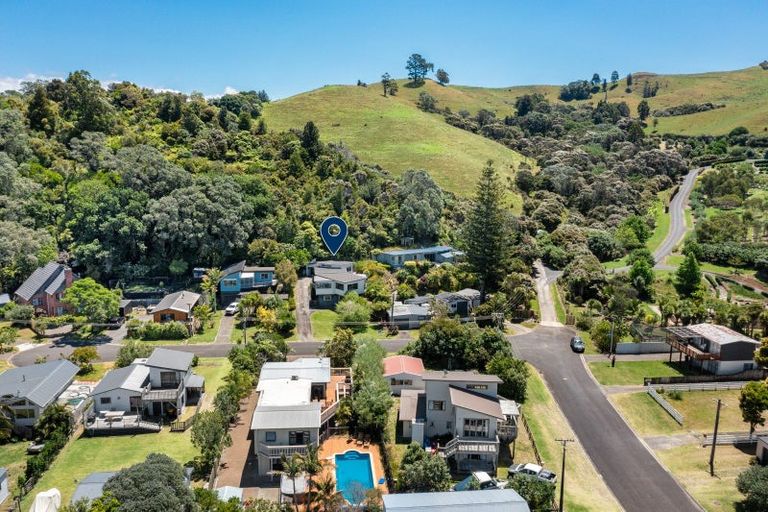 Photo of property in 12 Wai-iti Terrace, Whitianga, 3510