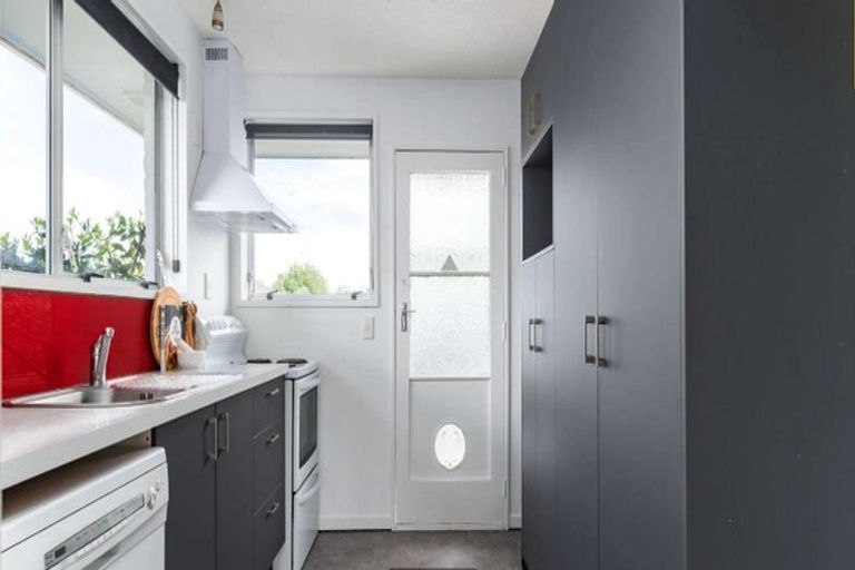 Photo of property in 1/18 Oakhampton Street, Hornby, Christchurch, 8042