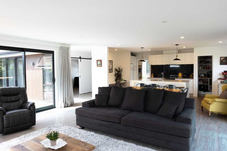 Photo of property in 2a Whitcombe Street, Lepperton, New Plymouth, 4373