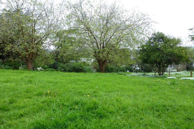 Photo of property in 16 Kohekohe Crescent, Meremere, Mercer, 2474