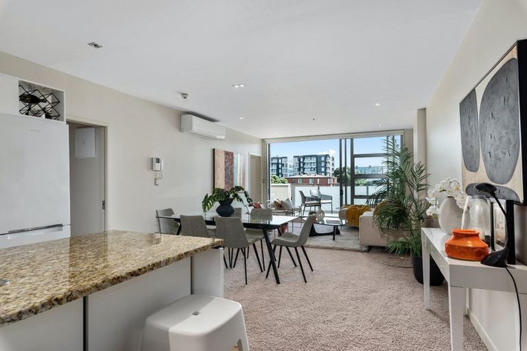 Photo of property in Maison Apartments, 307/16 Huron Street, Takapuna, Auckland, 0622