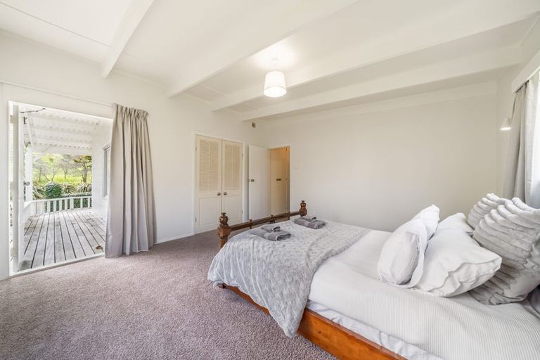 Photo of property in 329a Paekakariki Hill Road, Paekakariki Hill, Porirua, 5381