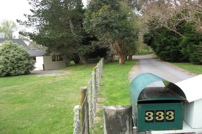 Photo of property in 333 Mazengarb Road, Paraparaumu, 5032