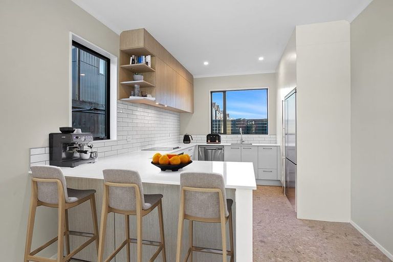 Photo of property in 10 Roundel Crescent, Whenuapai, Auckland, 0618