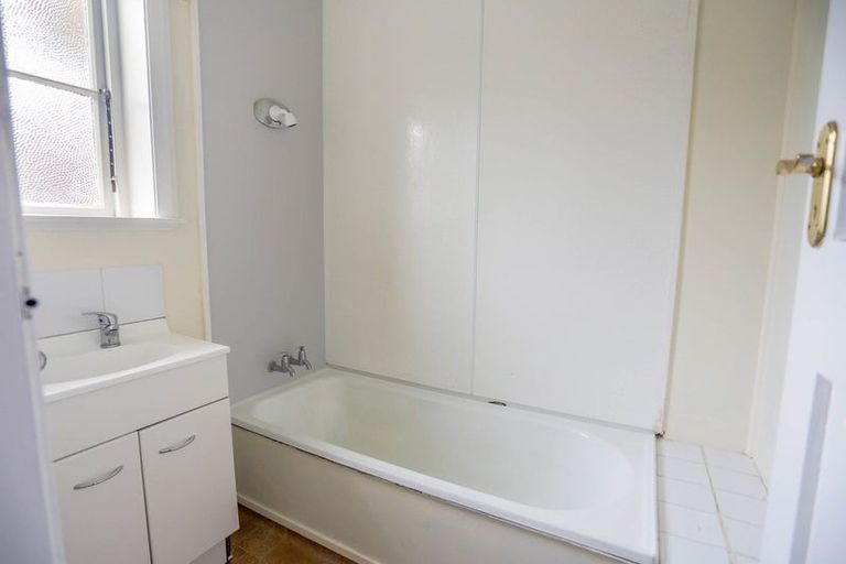 Photo of property in 121b Elizabeth Street, Riccarton, Christchurch, 8041