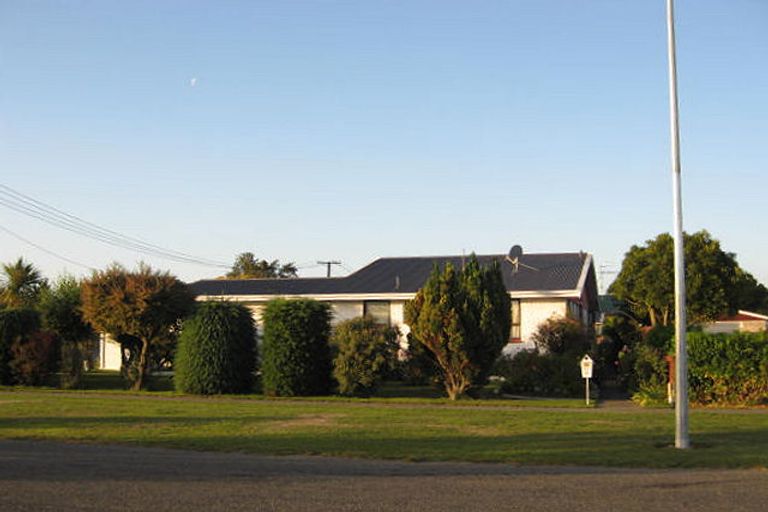 Photo of property in 64 North Terrace, Darfield, 7510