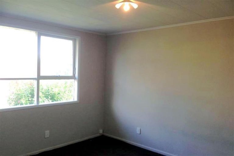 Photo of property in 8 Flat Bush Road, Otara, Auckland, 2023