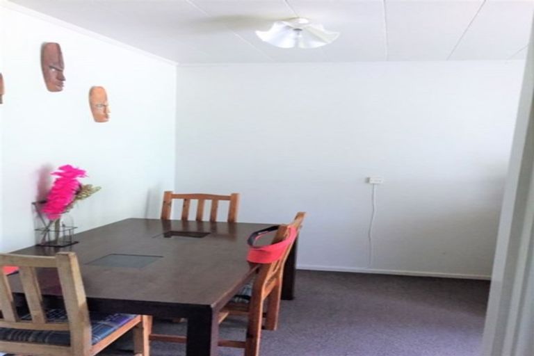 Photo of property in 3/10 Petherick Crescent, Johnsonville, Wellington, 6037