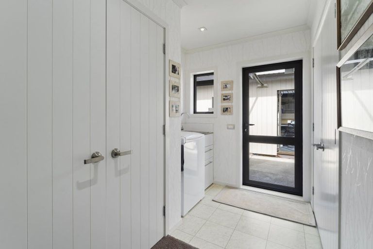 Photo of property in 7 Byron Brown Place, Otaki Beach, Otaki, 5512