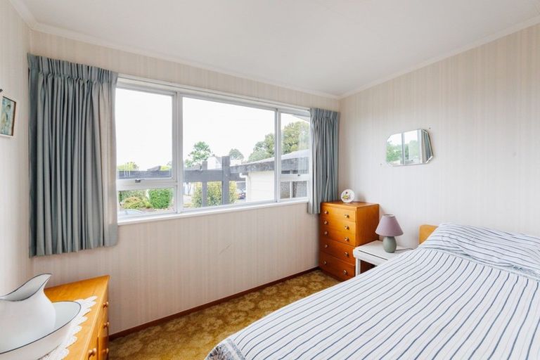 Photo of property in 34 Pinedale Parade, Milson, Palmerston North, 4414