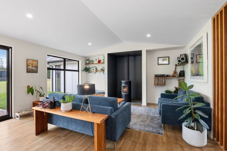 Photo of property in 8 Walford Way, Darfield, 7571