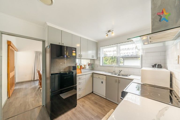 Photo of property in 8 Ilam Grove, Kelson, Lower Hutt, 5010