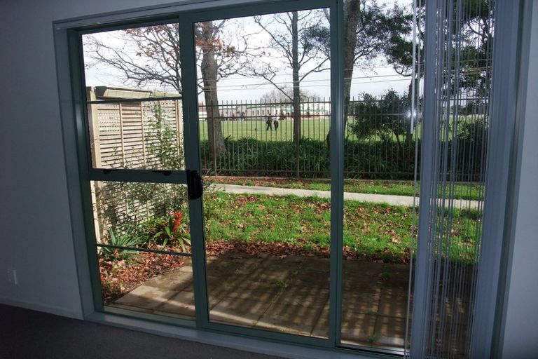 Photo of property in 40/42 Holly Street, Avondale, Auckland, 1026