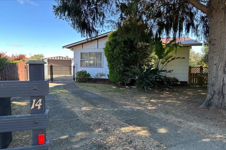 Photo of property in 14 Strathmore Avenue, Levin, 5510