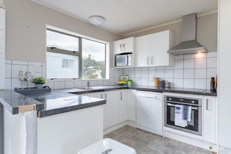 Photo of property in 118 Norana Road, Timberlea, Upper Hutt, 5018