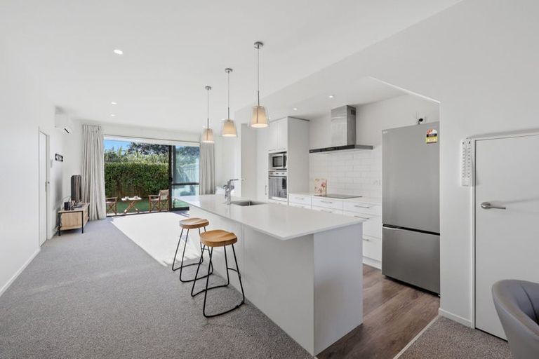 Photo of property in 27 Carder Court, Hobsonville, Auckland, 0618