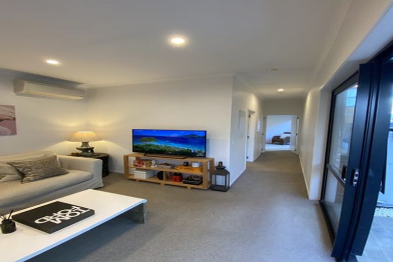 Photo of property in 2 Grey Warbler Road, Hobsonville, Auckland, 0616