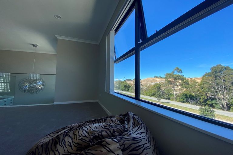 Photo of property in 30 Godfrey Drive, Orewa, 0931