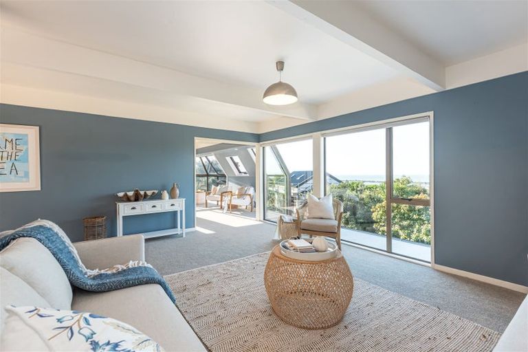 Photo of property in 2/12 Patmos Place, Mount Pleasant, Christchurch, 8081