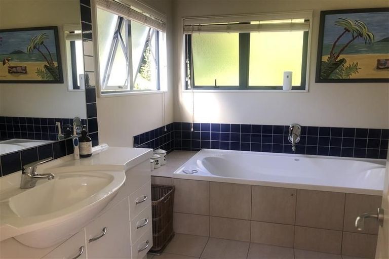 Photo of property in 45 Langana Avenue, Browns Bay, Auckland, 0630