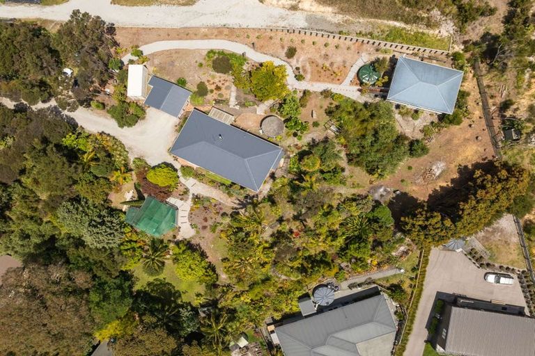 Photo of property in 105 Cable Bay Block Road, Cable Bay, 0420