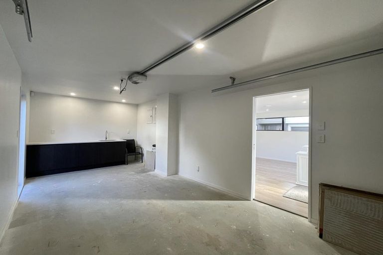 Photo of property in 26 Sandgate Avenue, Botany Downs, Auckland, 2010