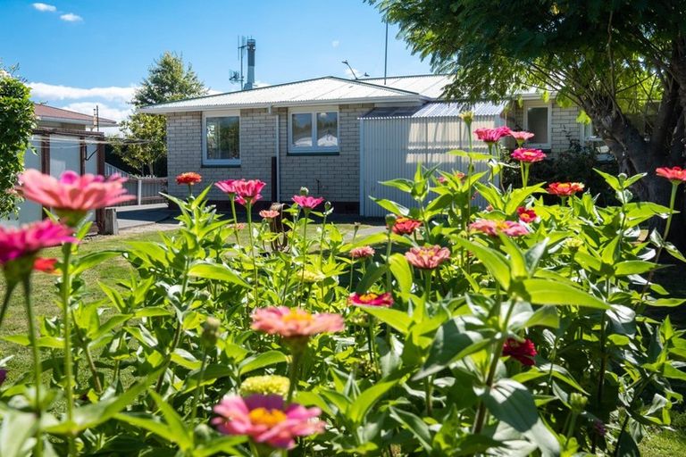 Photo of property in 35 Flaxmere Avenue, Flaxmere, Hastings, 4120