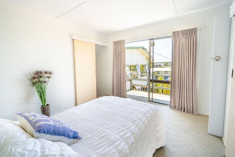 Photo of property in 13 Harbour View Road, Omokoroa, 3114