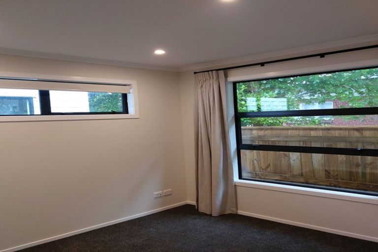 Photo of property in 16a Royal Street, Upper Hutt Central, Upper Hutt, 5018