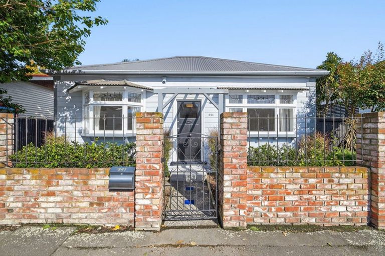Photo of property in 341 Barbadoes Street, Christchurch Central, Christchurch, 8011