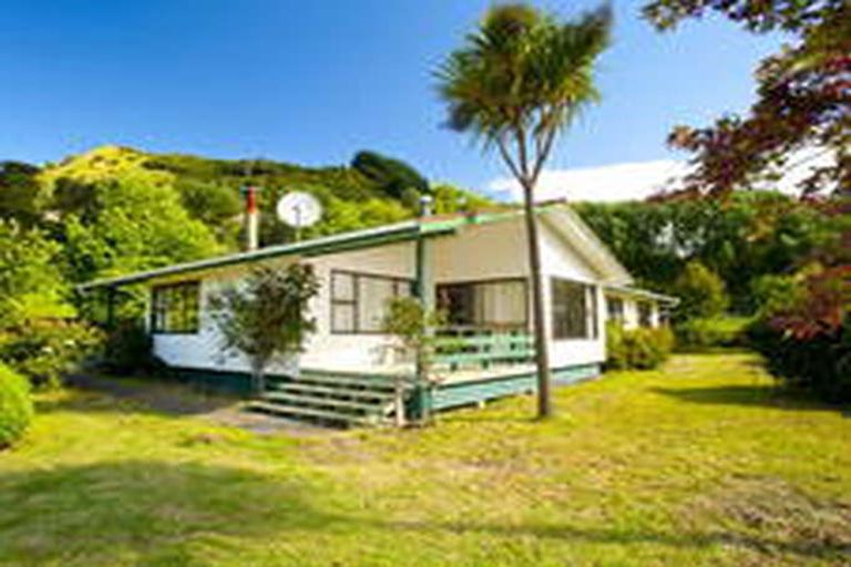 Photo of property in 322 Bruce Road, Whatatutu, Te Karaka, 4091