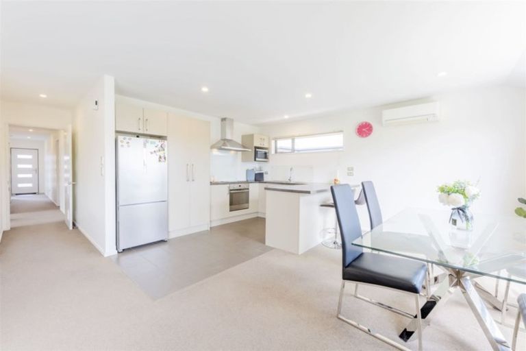 Photo of property in 10 Charente Way, Yaldhurst, Christchurch, 8042