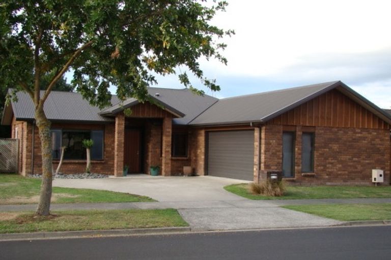 Photo of property in 44 Wentworth Drive, Rototuna North, Hamilton, 3210