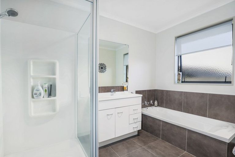 Photo of property in 7 Ruske Place, Grandview Heights, Hamilton, 3200