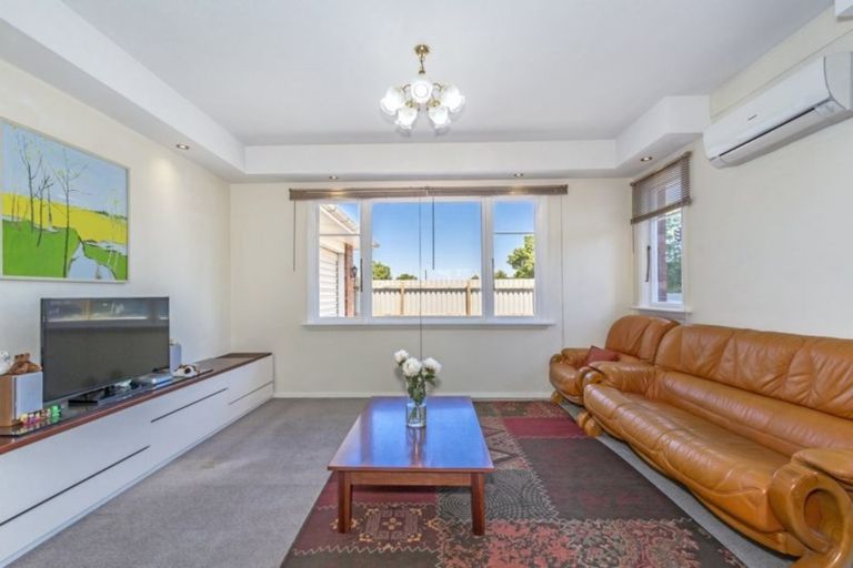 Photo of property in 146 Yaldhurst Road, Sockburn, Christchurch, 8042