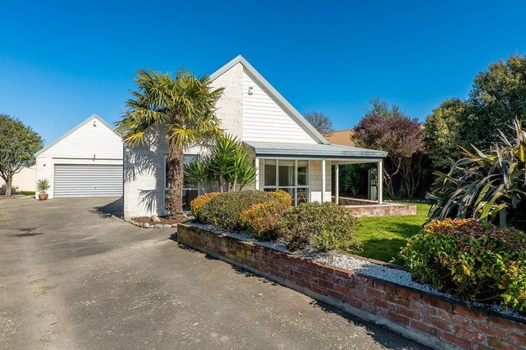 Photo of property in 135 Dunbars Road, Halswell, Christchurch, 8025