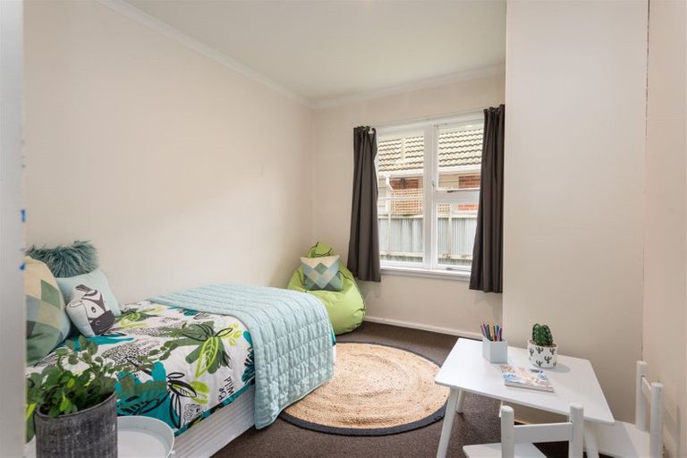 Photo of property in 23 Mappleton Avenue, Burnside, Christchurch, 8053