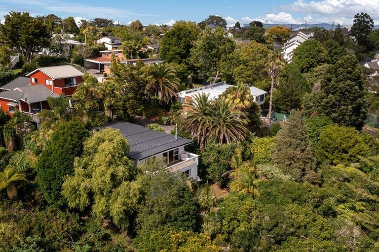 Photo of property in 2/35a Rangatira Road, Beach Haven, Auckland, 0626