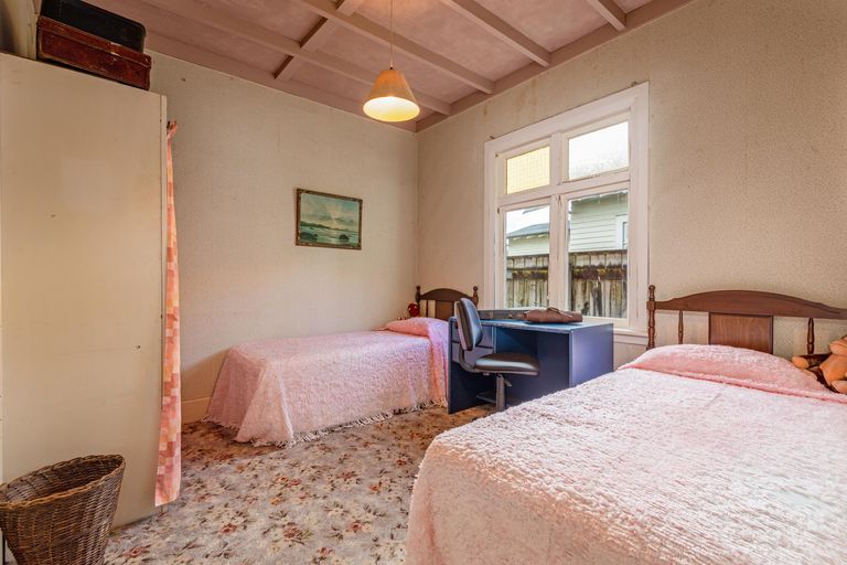 Photo of property in 9 Milverton Avenue, Hokowhitu, Palmerston North, 4410