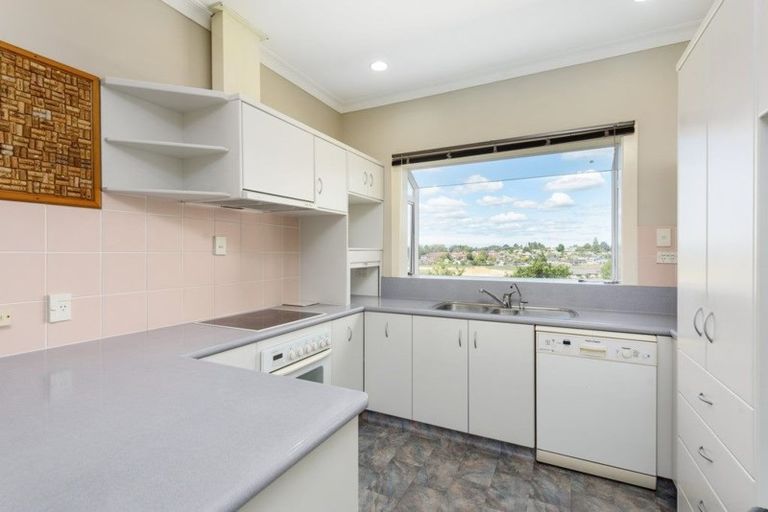 Photo of property in 40 Oxford Street, Te Puke, 3119