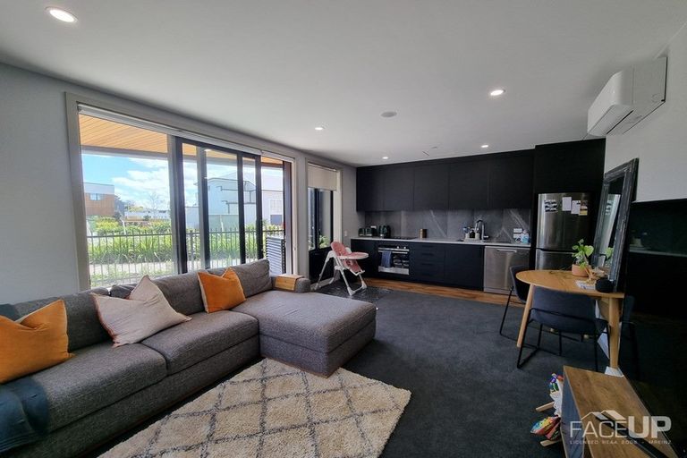 Photo of property in 104/2 Launch Road, Hobsonville, Auckland, 0616